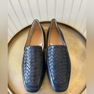 BANANA REPUBLIC WOMEN’S SOFT LEATHER SLIP ON LOAFER | 8.5 | BLACK | EUC